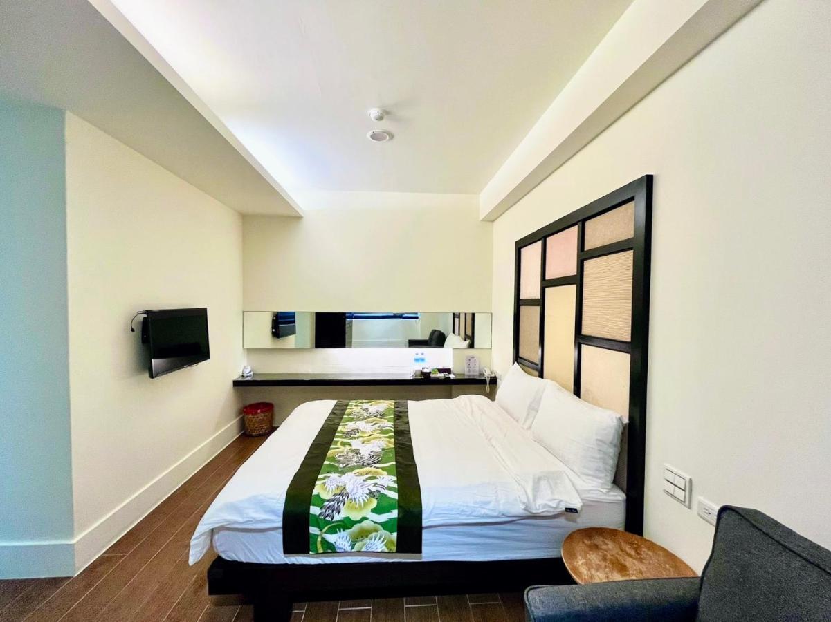 Bed and Breakfast 松語墅溫泉居 Pine Hot Spring Цзяоси Экстерьер фото