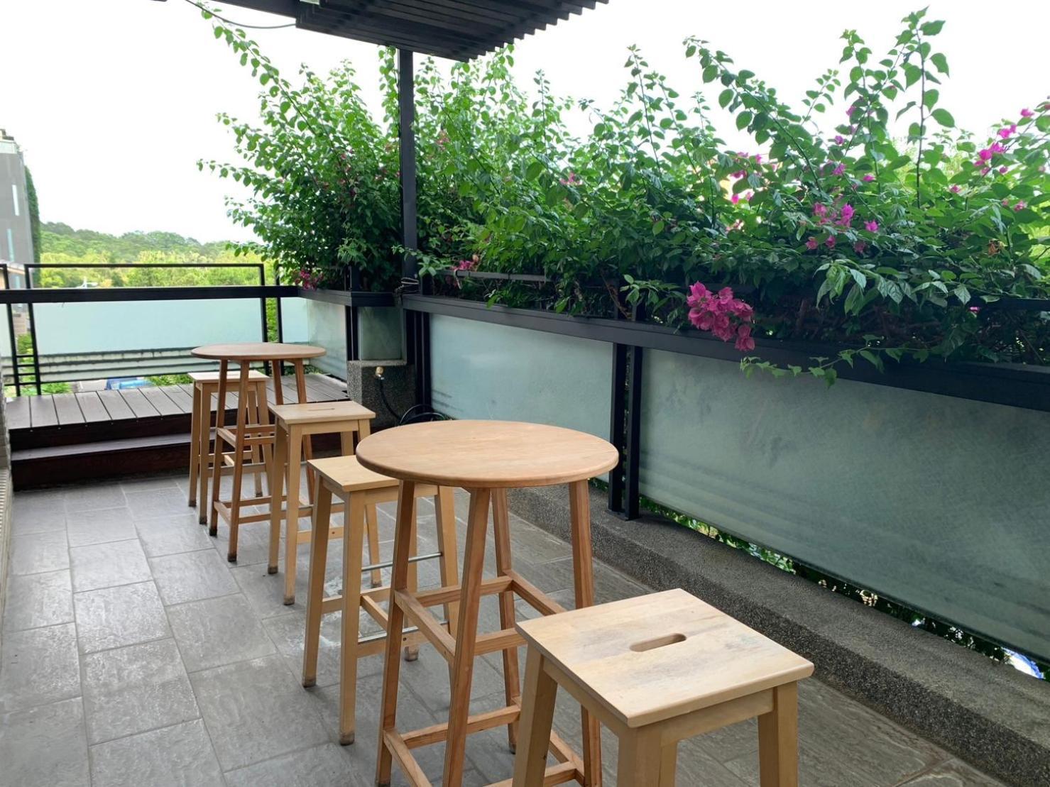 Bed and Breakfast 松語墅溫泉居 Pine Hot Spring Цзяоси Экстерьер фото
