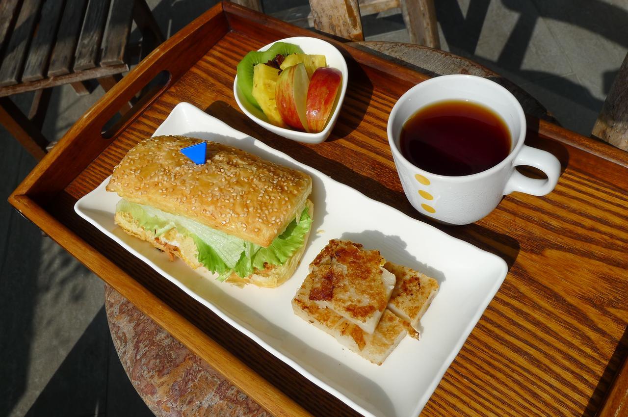 Bed and Breakfast 松語墅溫泉居 Pine Hot Spring Цзяоси Экстерьер фото
